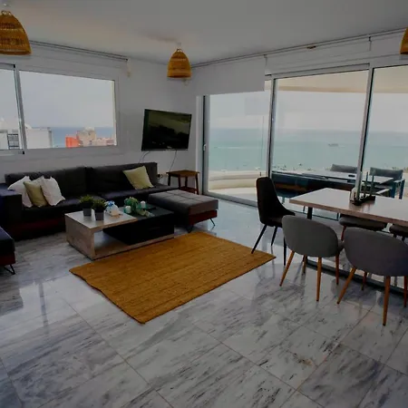 Apartment Seaview Pearl In Mackenzie With Pool & Jacuzzi Larnaca
