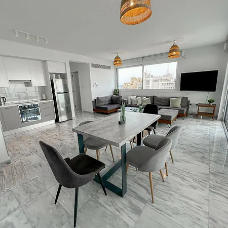 Apartamento Seaview Pearl In Mackenzie With Pool & Jacuzzi *