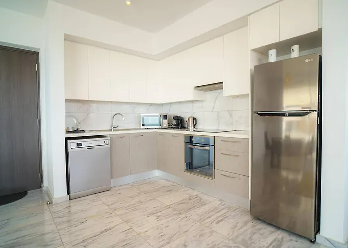 Seaview Pearl In Mackenzie With Pool & Jacuzzi